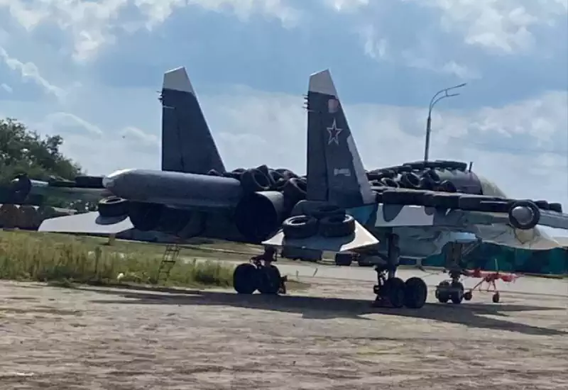 Rusya Eski Araba Lastikleri ile Ağır Bombardıman Uçaklarını Koruyor