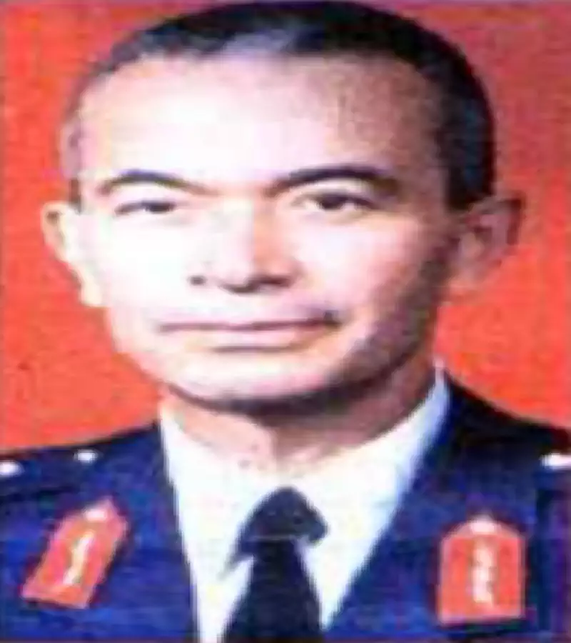 Örnek İnsan, Cumhuriyet'in Gerçek Paşalarından Hava Pilot Korgeneral Lütfi Akdemir Kimdir?