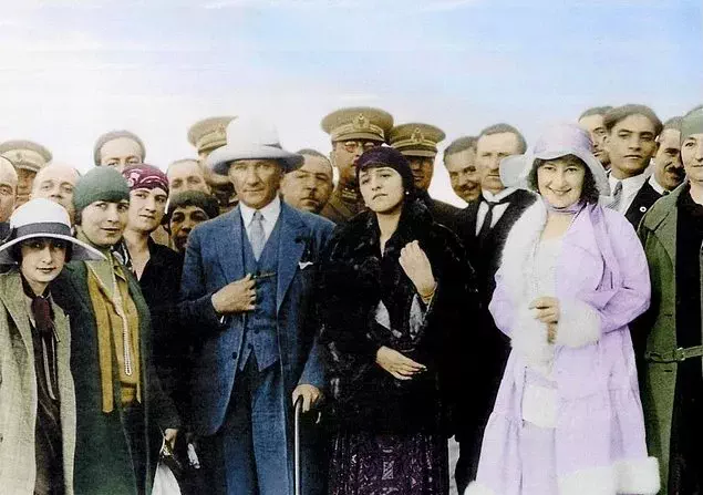 Atatürk'ü Anlamak ve Anlatmak