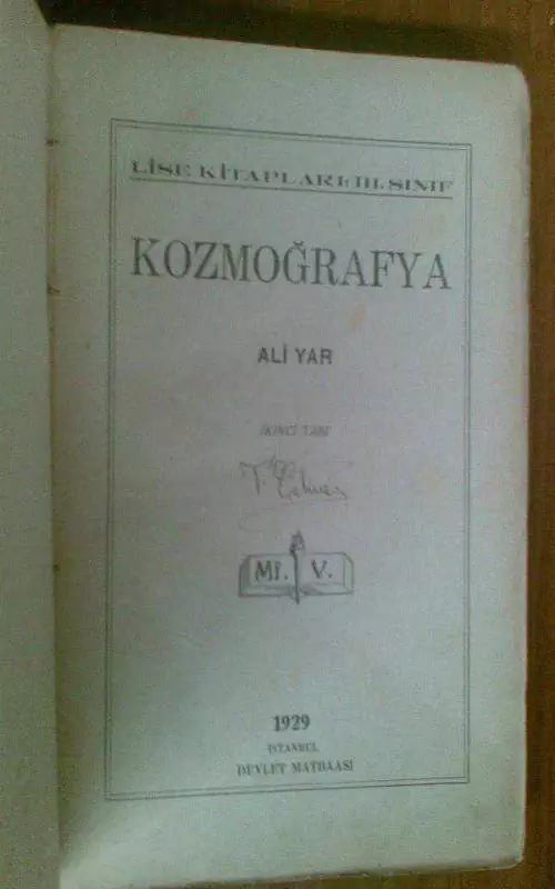 Atatürk'ün Yazdırdığı Kozmografya kitabı