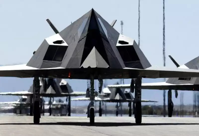 F-117 neden emekli edildi? Stealth İçin Sadece bir geçiş teknolojisi miydi?