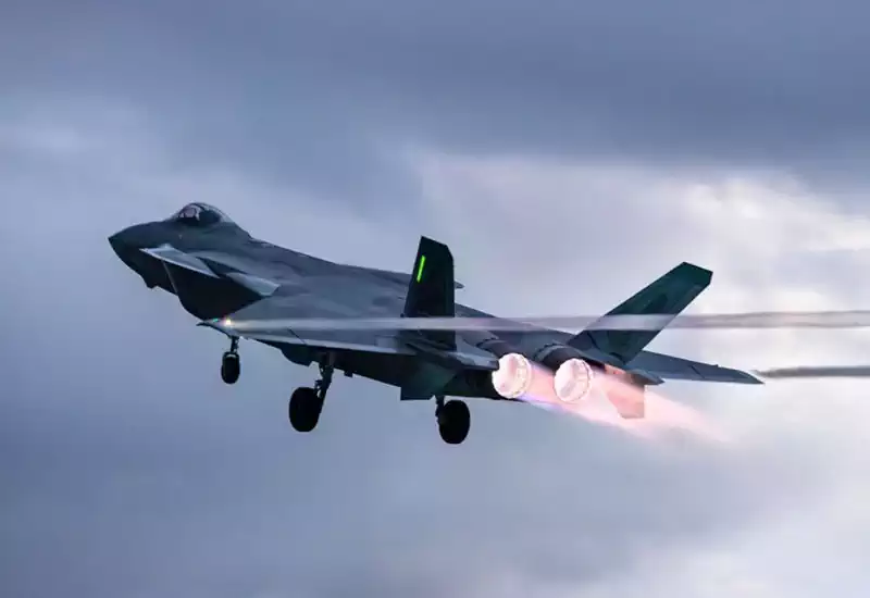 Çin'ni Kudretli Savaş Uçağı J-20'ler, Pasifikte F-35'leri Durdurabilecek mi?